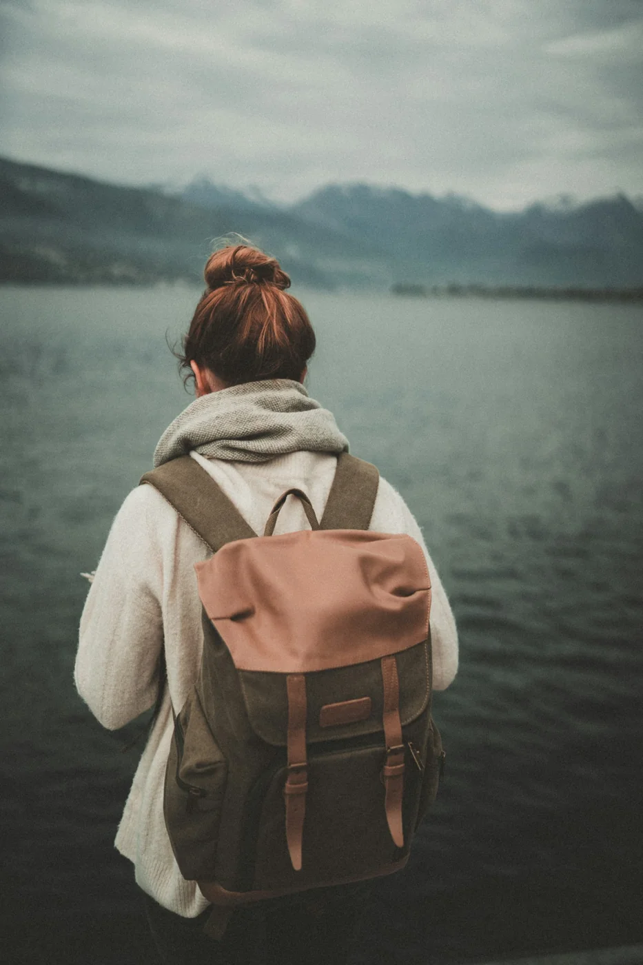 Le portage compte surtout quand le trajet comprend des marches ou des chemins irréguliers.